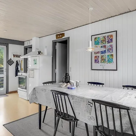 3 Bedroom Lovely In